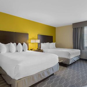 Queen Room Two Queen Beds Roll Shower Mobility Accessible or Non-Smoking